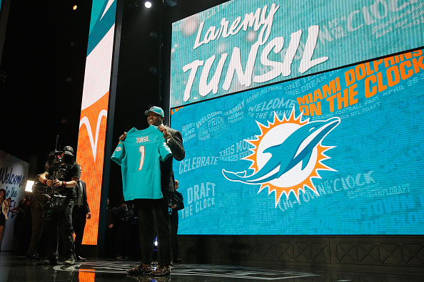 laremy-tunsil-dolphins-draft.jpg